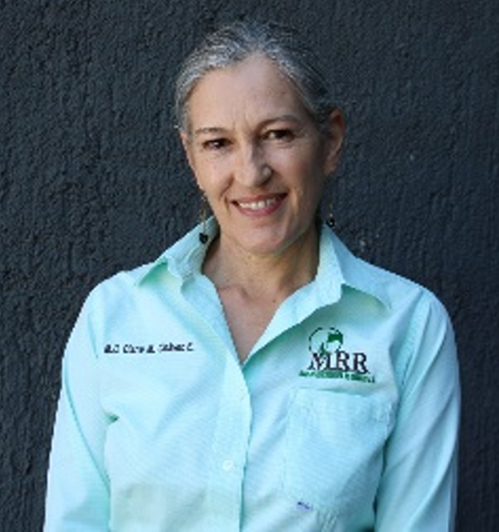 M.C. Diana Chávez Etchechury